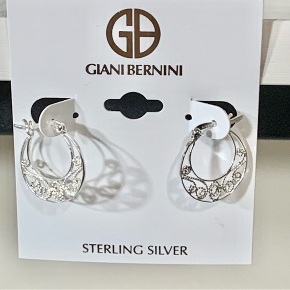 NWT open work filigree small hoop earrings - Picture 10 of 10